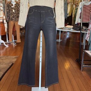 Women's Boot Cut Jeans - Black